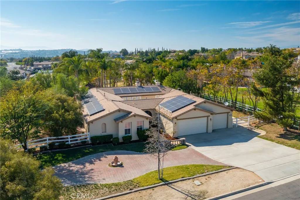 17741 Laurel Grove Road, Riverside, CA 92504