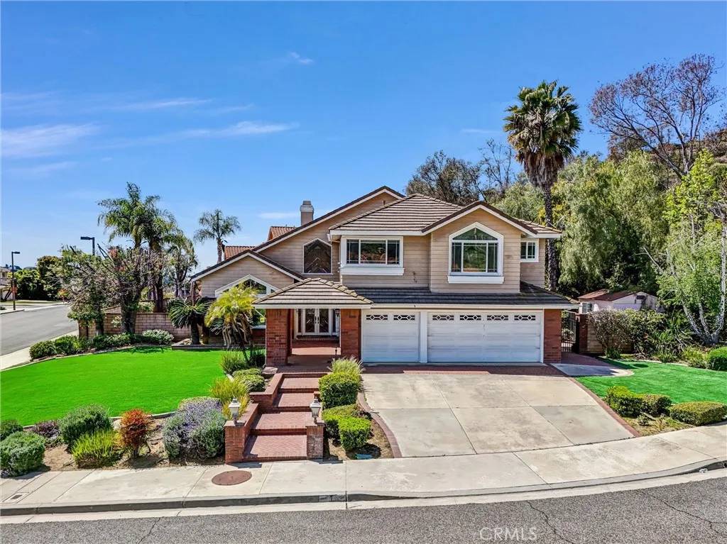 1 El Vecino Place, Phillips Ranch, CA 91766