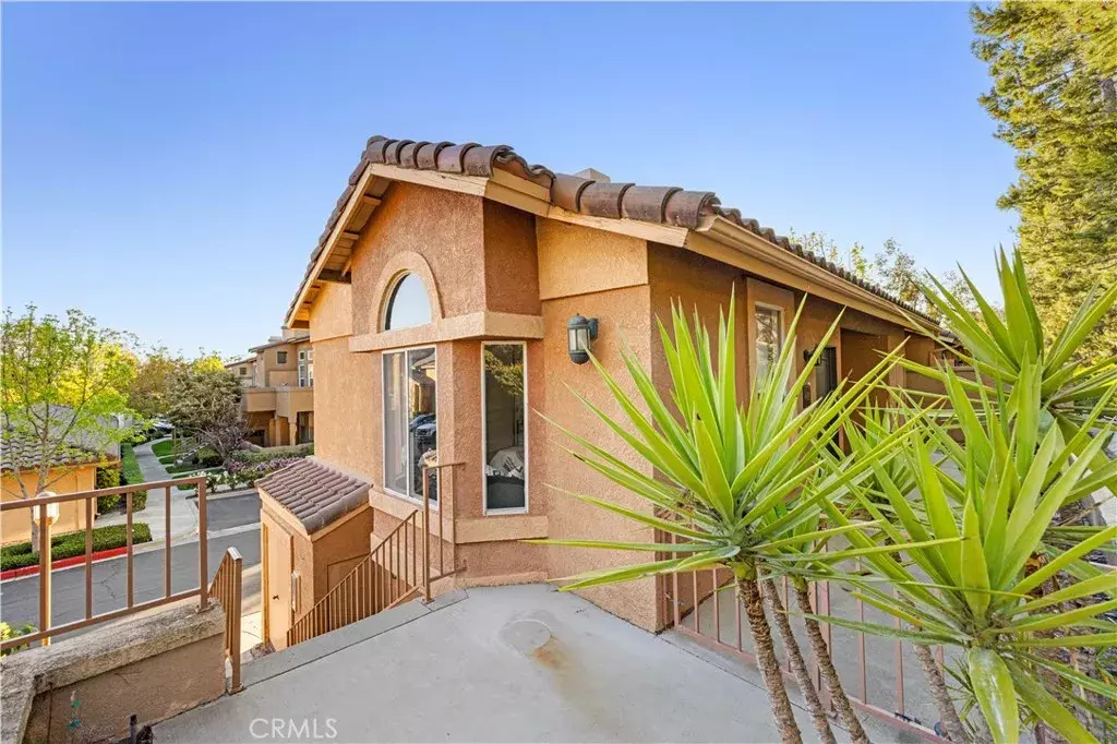 Lake Forest, CA 92610,19431 Rue De Valore #44B