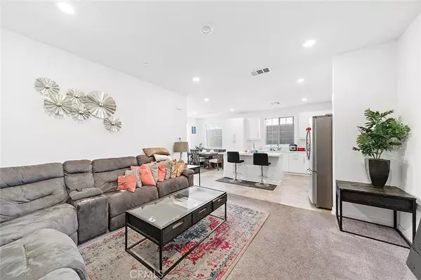 Fontana, CA 92336,16584 Poppy Seed Lane