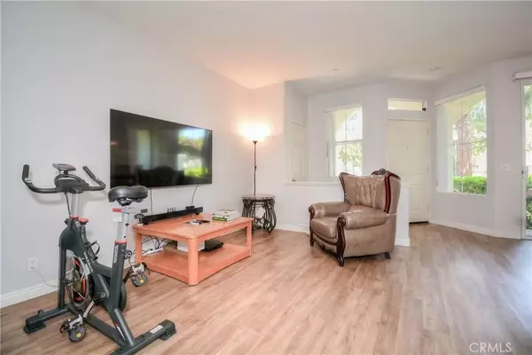 Irvine, CA 92618,803 Maplewood