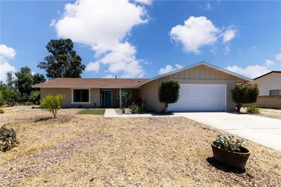 4850 Eclipse Avenue, Jurupa Valley, CA 91752