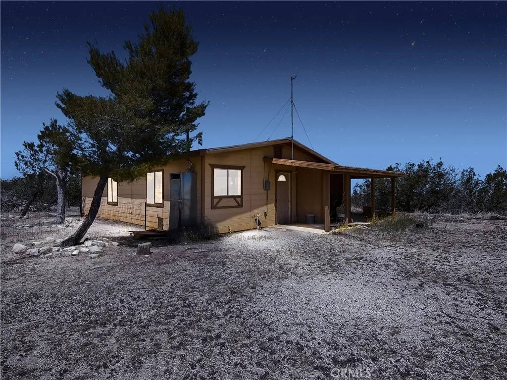 30711 212nd Street East, Llano, CA 93544