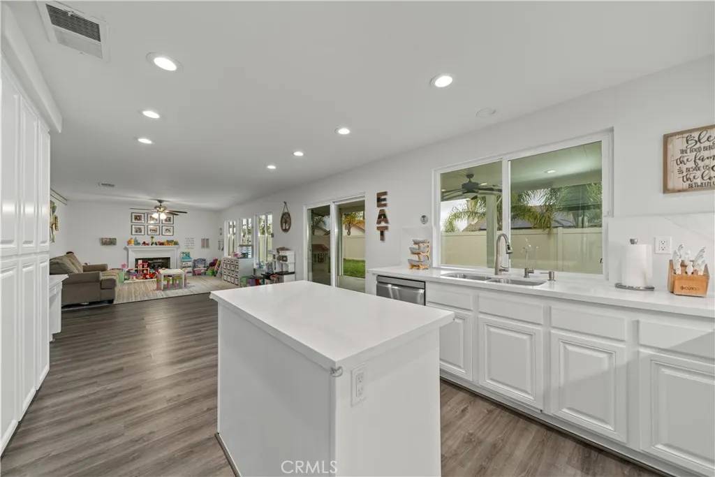 Murrieta, CA 92563,28823 Tonya Street