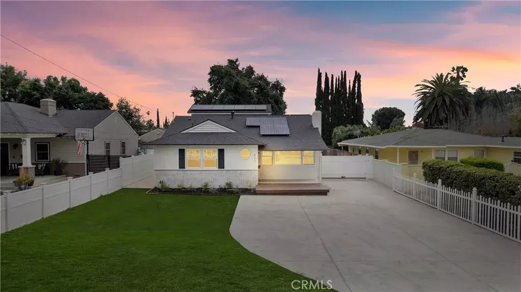 420 W Bennett Avenue, Glendora, CA 91741