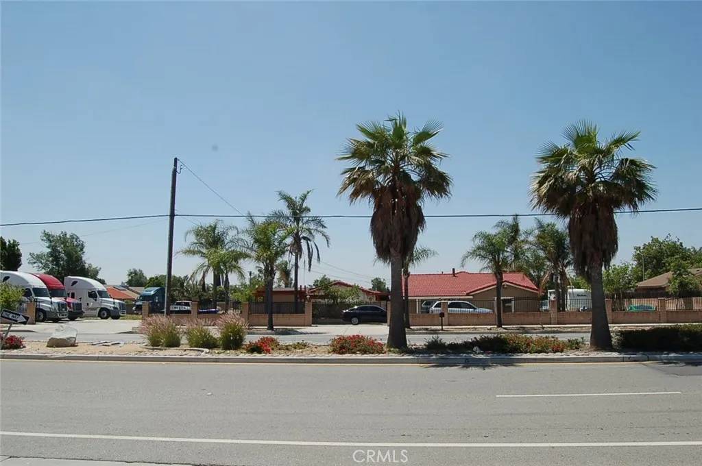Fontana, CA 92336,17405 Baseline Avenue
