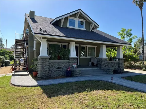 1161 N Summit Ave #2, Pasadena, CA 91103