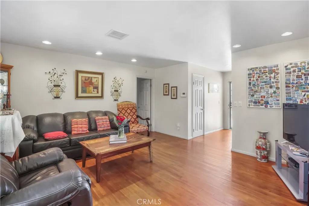 Reseda, CA 91335,17829 Burton Street
