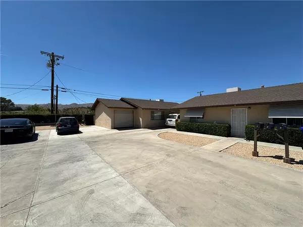 Joshua Tree, CA 92252,61947 Plaza Road