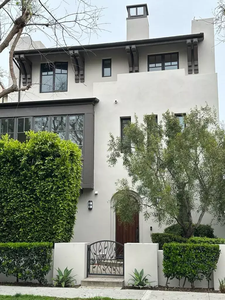 Los Angeles, CA 90094,13070 Discovery Creek