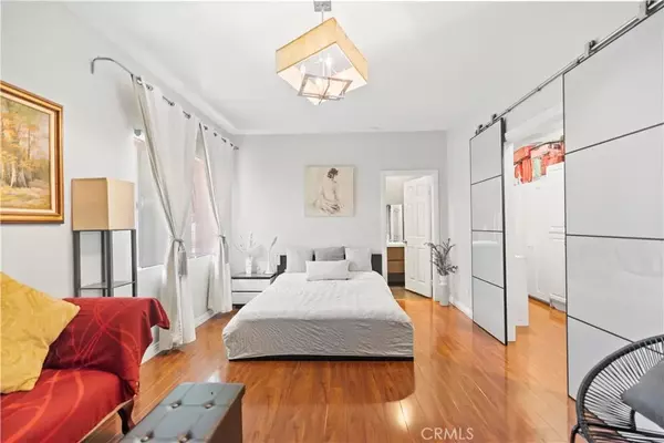 Alhambra, CA 91801,829 N Electric Avenue