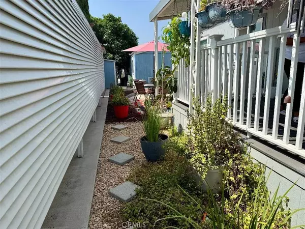 Ontario, CA 91761,1456 E Philadelphia #154