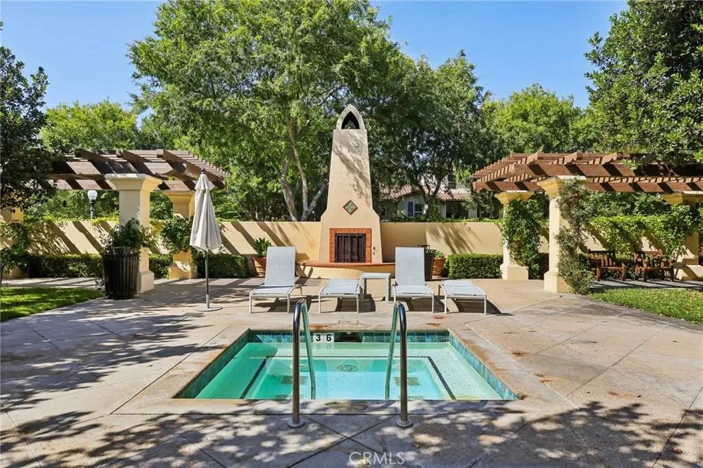 Irvine, CA 92603,78 Windchime