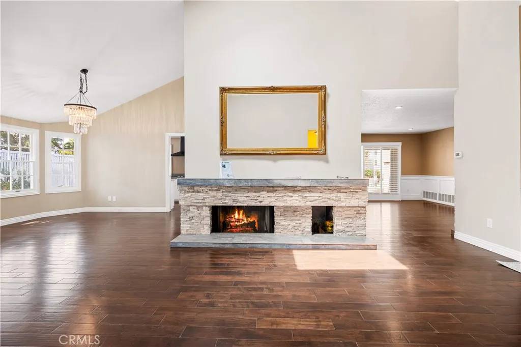 Yorba Linda, CA 92886,4152 Beech Avenue