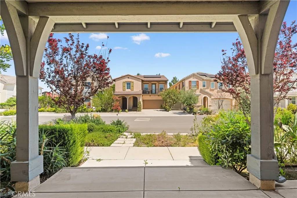 Chino, CA 91708,16077 apricot ave