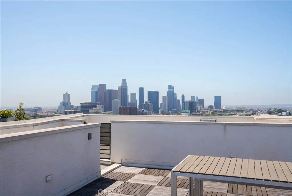 Los Angeles, CA 90012,1029 White Knoll Drive