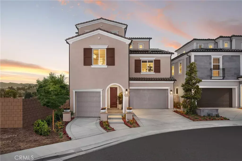 Walnut, CA 91789,22060 Manarola Way