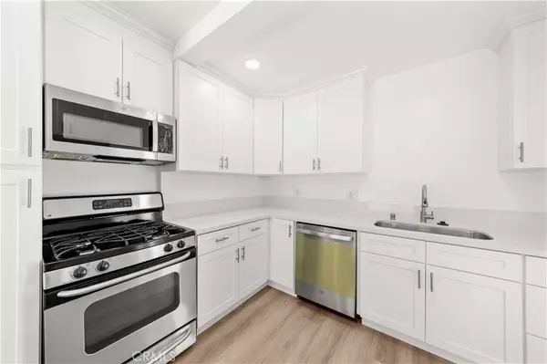 Downey, CA 90242,8552 Imperial Highway