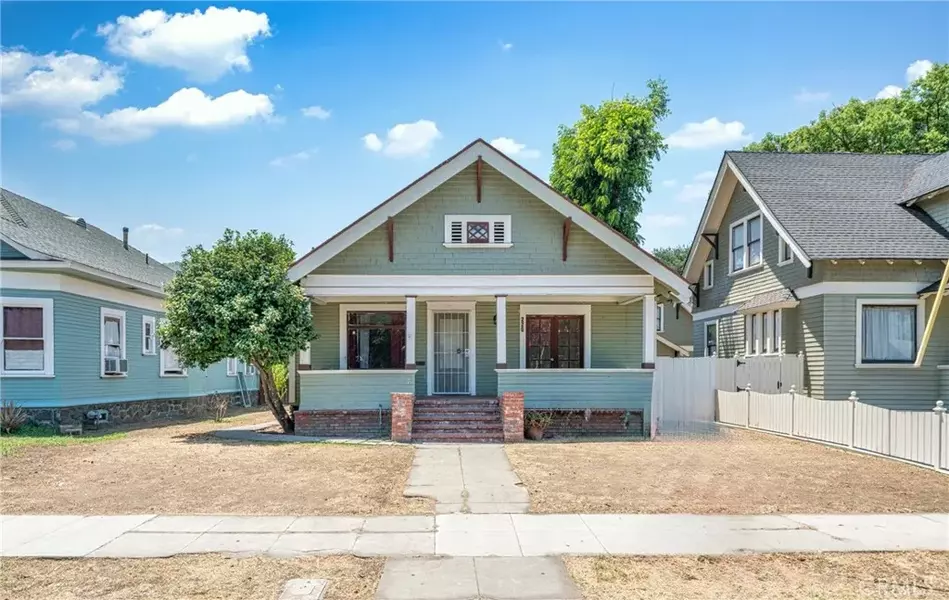 220 E Kingsley Avenue, Pomona, CA 91767