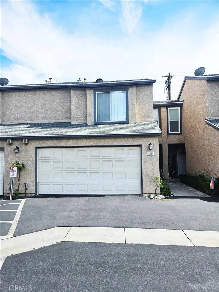 Covina, CA 91722,675 N Lark Ellen Avenue