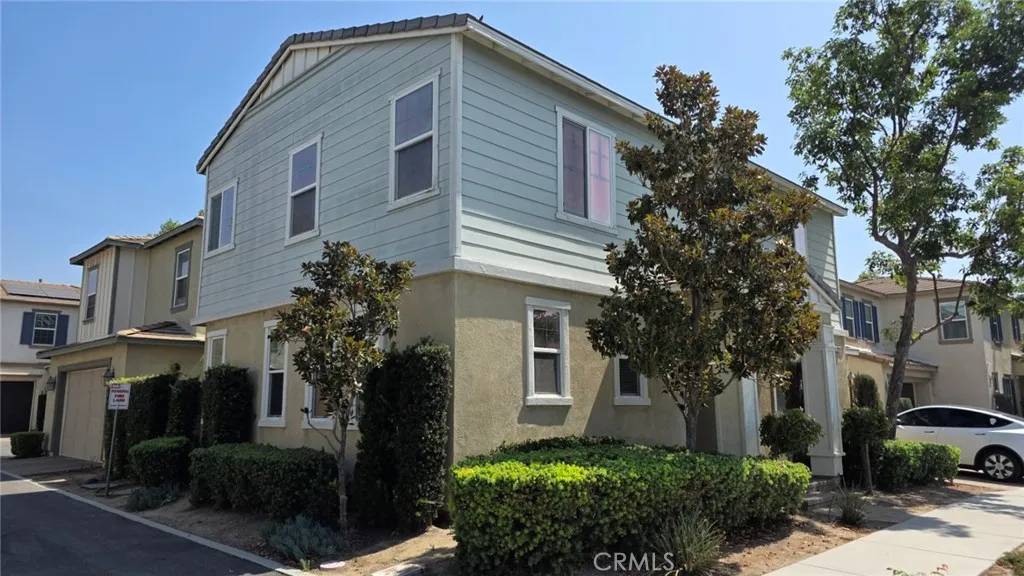 Ontario, CA 91764,2915 E Via Terrano
