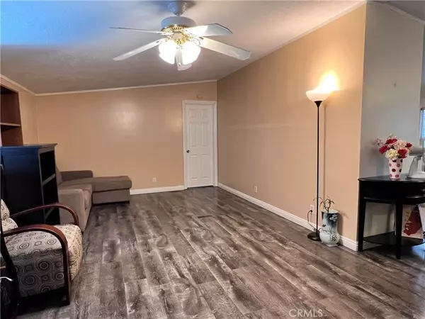 Rowland Heights, CA 91748,1560 S Otterbein #113