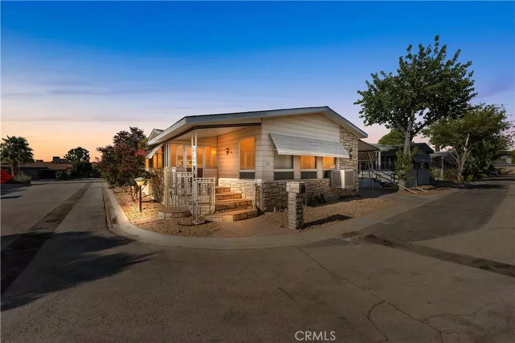 Lancaster, CA 93535,2550 E Avenue I #110