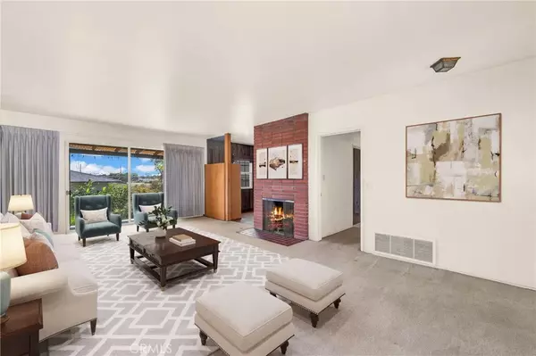 Montebello, CA 90640,321 E Oakmont Drive