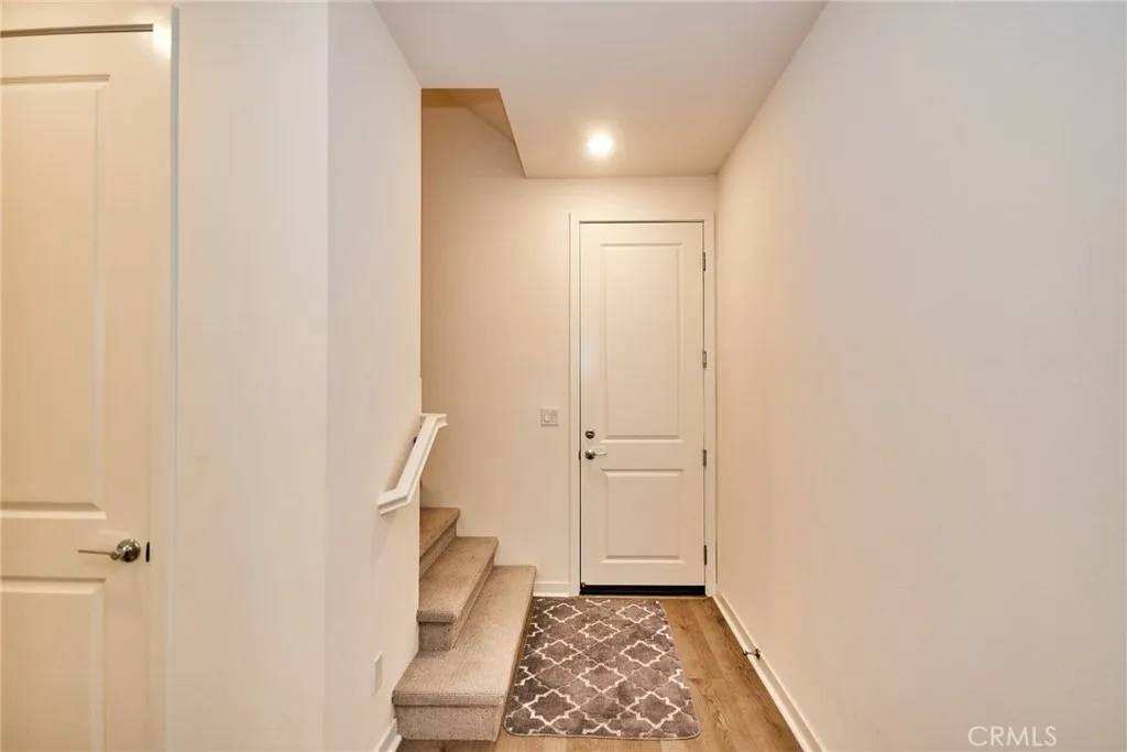 Ontario, CA 91764,944 N Divino Privado #59