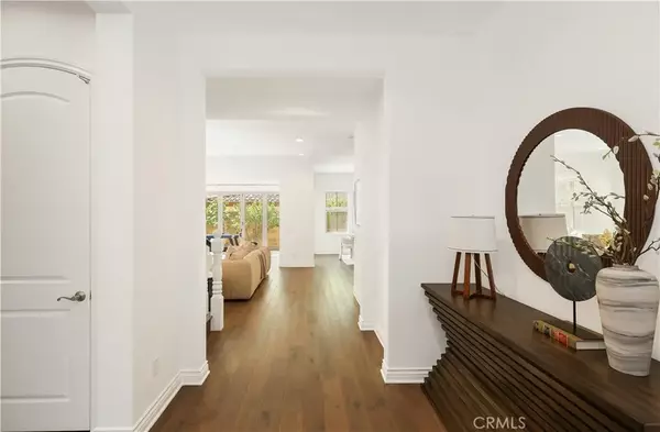 Irvine, CA 92620,54 Hearst