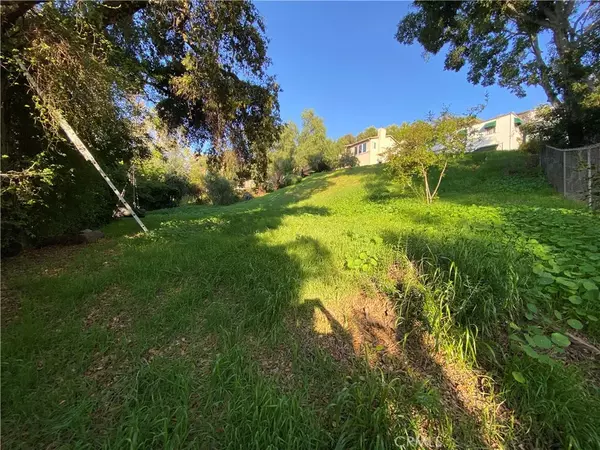 Whittier, CA 90602,7013 Hillside