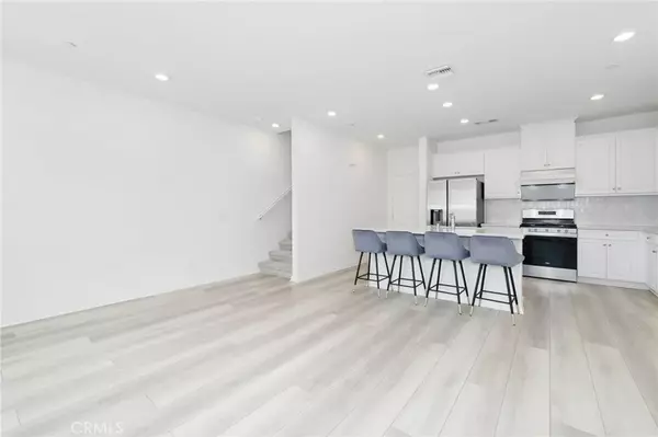 Ontario, CA 91761,3979 E Huntington Street