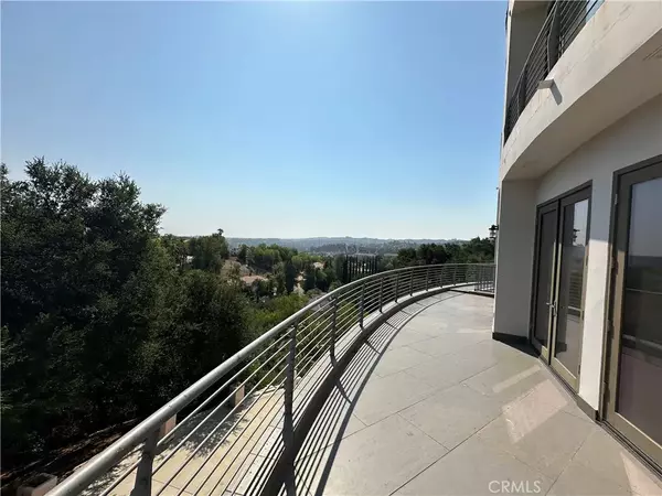 Calabasas, CA 91302,5077 Schumacher Road