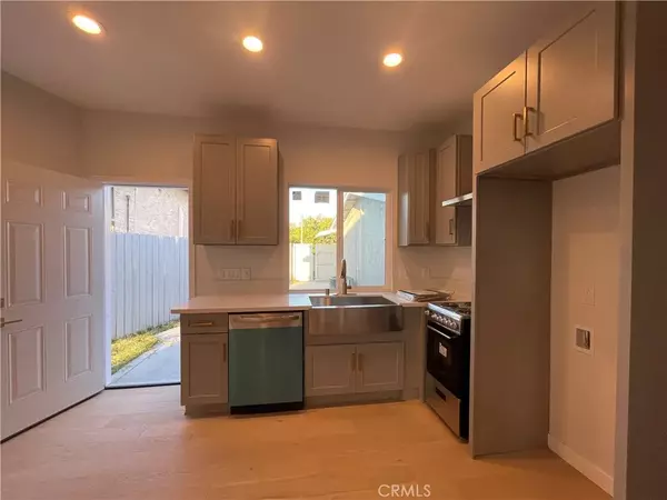Ontario, CA 91761,623 E Elm Street #B
