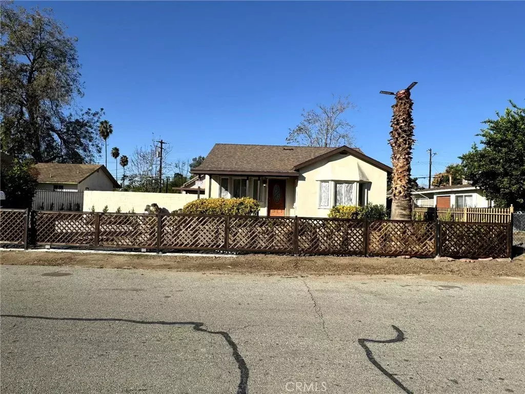 San Bernardino, CA 92404,7122 Barton Street