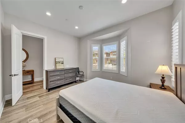 Tustin, CA 92782,61 Windwalker Way
