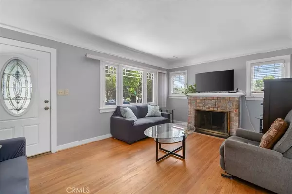 Pasadena, CA 91104,1063 E Rio Grande Street