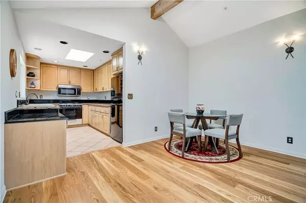 Topanga, CA 90290,22011 Callado Way