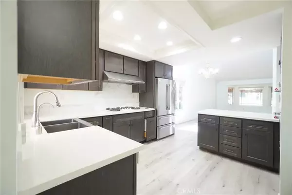 Rowland Heights, CA 91748,2094 Avenida Del Canada