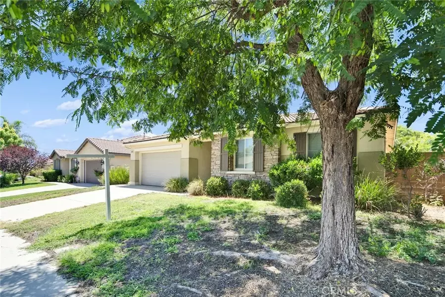 31899 Frontier Manor Street, Menifee, CA 92584