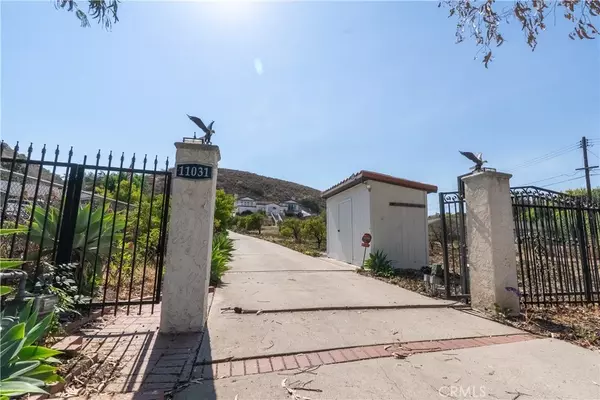 Orange, CA 92869,11031 Meads
