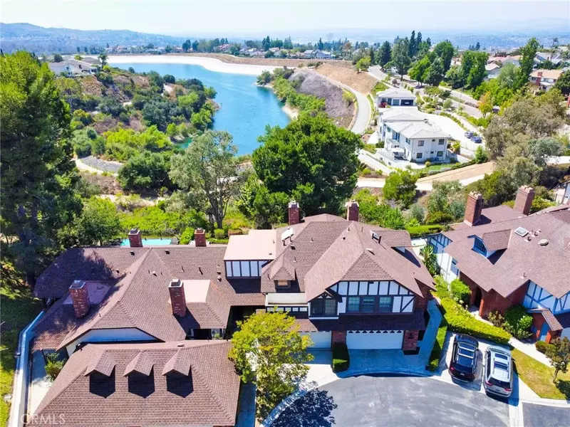 950 S Rim Crest Drive #12, Anaheim Hills, CA 92807