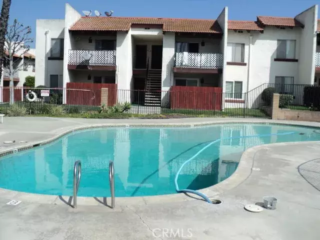 Diamond Bar, CA 91765,23605 Golden Springs Drive #J2