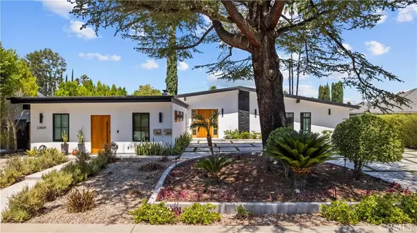 Woodland Hills, CA 91367,23427 Canzonet Street