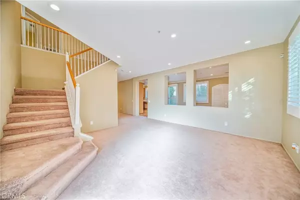 Fontana, CA 92336,5569 Spur Court