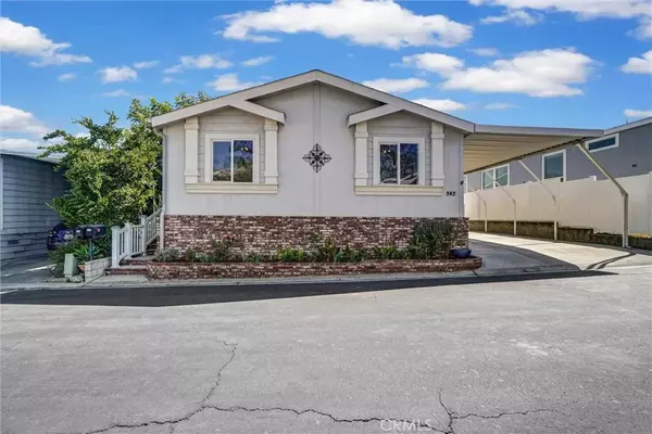 Fullerton, CA 92835,2851 Rolling Hills Drive #242