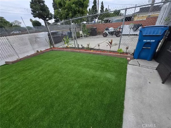 Compton, CA 90222,13618 S Willowbrook Avenue