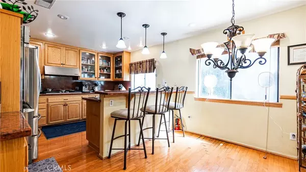 Newhall, CA 91321,24220 Mentry Drive
