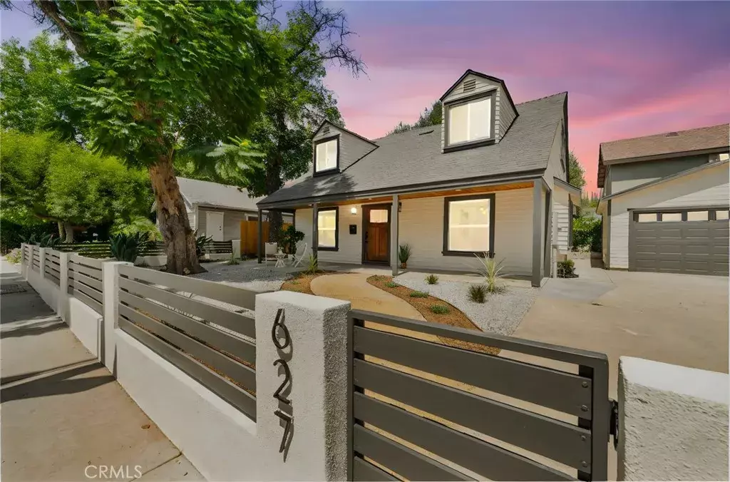 Pasadena, CA 91101,627 E Villa Street