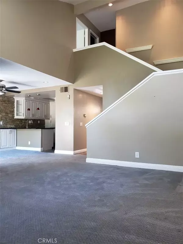 Irvine, CA 92612,189 Stanford Court #13